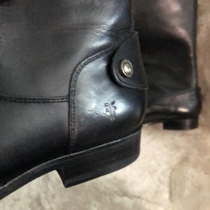 Frye. Tall black boot. Very little wear, almost new. Size 6.